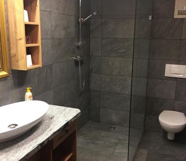 Alpbach Apartamento | Appartement Rossalm mit Sauna