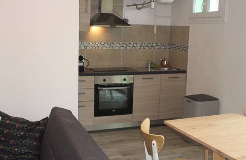 3rd Arrondissement Apartamento | Appartement Rouge, Bienvenus à la Belle de Mai !