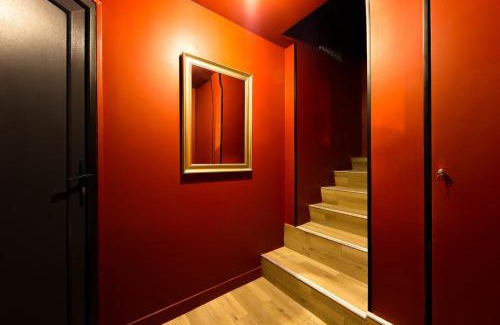 Les Gondoles Apartamento | Appartement Rouge Elegance & Miroirs RER C
