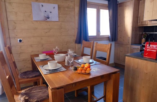 Les Boisses Apartamento | Appartement Soleil Blanc Résidence Lodge des neiges