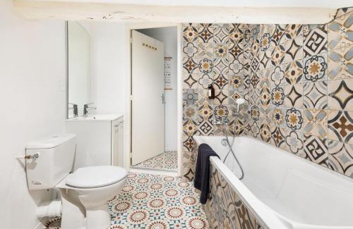 Saint-Galmier Apartamento | Appartement sous combles - vieille batisse proche centre ville