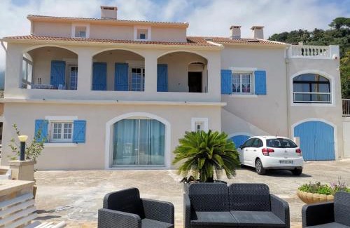 Bastia Apartamento | Appartement spacieux à Bastia avec vue mer et montagne.