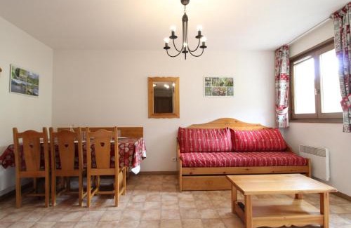 Val Cenis Apartamento | Appartement spacieux 6 pers au pied des pistes avec balcon, parking et WiFi - FR-1-508-120