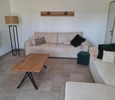 Monfreville Apartamento | Appartement spacieux à Monfréville avec terrasse