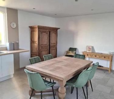 Monfreville Apartamento | Appartement spacieux à Monfréville avec terrasse