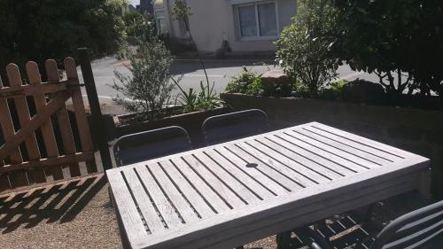 Perros-Guirec Apartamento | Appartement spacieux à 200 m de la plage - Hôtel de l'Europe