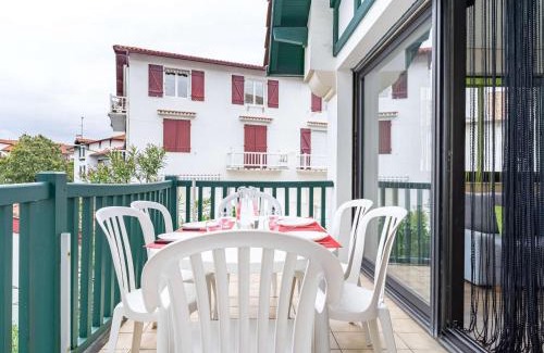 Hendaye Apartamento | Appartement spacieux proche plage avec parking à Hendaye - FR-1-2-299