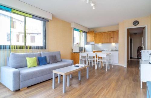 Hendaye Apartamento | Appartement spacieux proche plage avec parking à Hendaye - FR-1-2-299