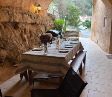 Belgodere Apartamento | Appartement Spacieux Vue Montagne- Parking gratuit- Proche ÎLE ROUSSE