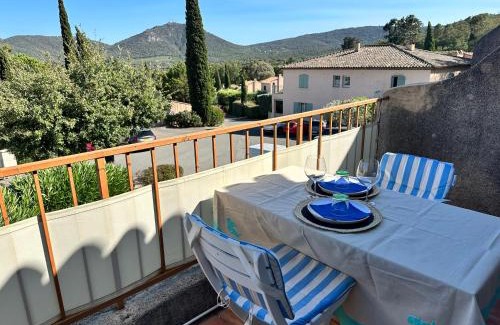 Plan-de-la-Tour Apartamento | Appartement Studio ADRIAN - Climatisé - proche du village - piscine - tennis