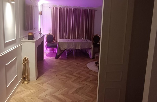 Livry-Gargan Apartamento | Appartement Suite Charmant et Spacieux Décor Haussmannien