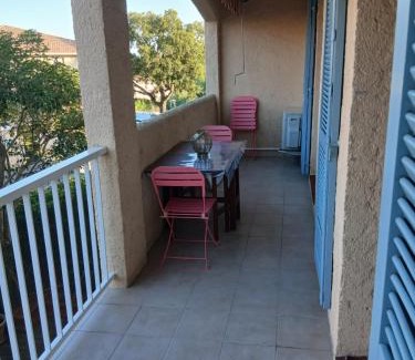 La Croix-Valmer Apartamento | Appartement T2 à la Croix Valmer piscine et tennis