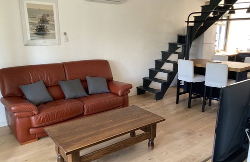 Valaurie Apartamento | Appartement T2 au Dessus de L'auberge Du Laurier
