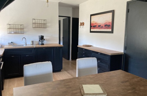 Valaurie Apartamento | Appartement T2 au Dessus de L'auberge Du Laurier