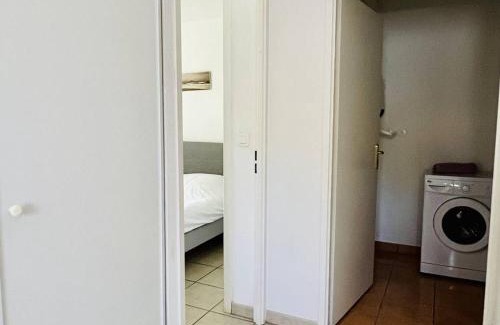 Cambo-les-Bains Apartamento | Appartement T2 avec Piscine, Proche Thermes, Parking Souterrain et Terrasse - Cambo-les-Bains - FR-1-495-72