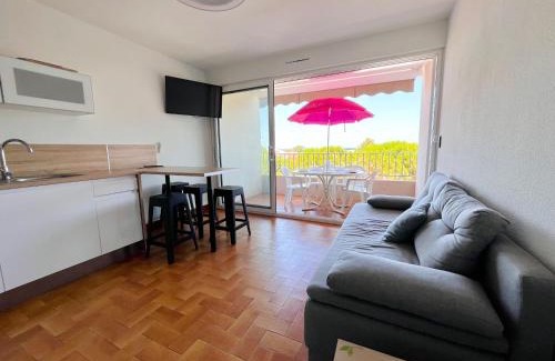 Saint-Cyprien Plage Apartamento | Appartement T2 avec Terrasse et Parking - 200m Plage - FR-1-309-478
