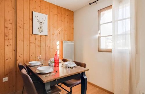Luz-Saint-Sauveur Apartamento | Appartement T2 cabine avec piscine, sauna, hammam et parking à Luz-Saint-Sauveur, 5 personnes - FR-1-402-85