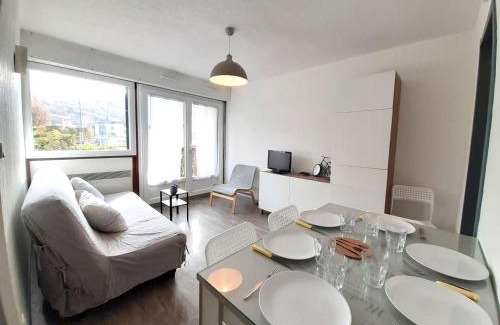 Saint-Lary-Soulan Apartamento | Appartement T2 cabine pour 4 pers avec balcon, parking, sauna & jacuzzi - St Lary Soulan - FR-1-457-341