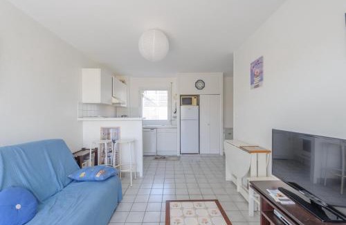 Quartier des Dunes Apartamento | Appartement T2 à 50m de la Plage, Balcon, Wifi, Tout Confort, 4 Pers, Châtelaillon-Plage - FR-1-535-9