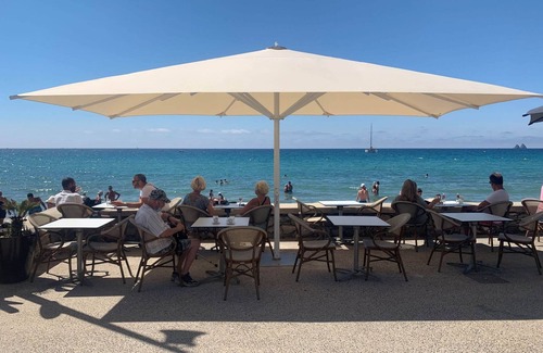 Les Sablettes Apartamento | Appartement T2 Coquet et Frais à 200m de la Plage des Sablettes