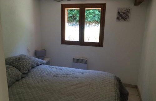 Sainte-Maxime Apartamento | Appartement T2 independant dans mas isole