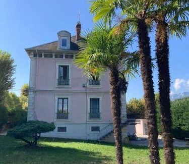Aix-les-Bains Apartamento | Appartement T2 rez de chaussée villa Les Tamaris Aix-les-Bains