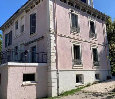 Aix-les-Bains Apartamento | Appartement T2 rez de chaussée villa Les Tamaris Aix-les-Bains