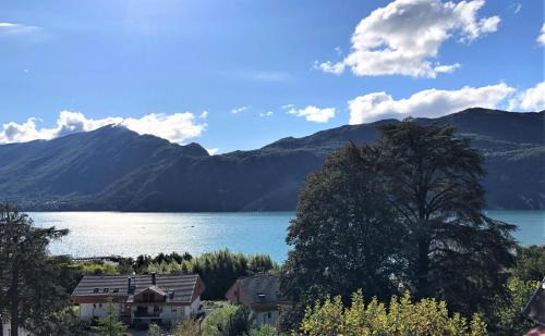 Aix-les-Bains Apartamento | Appartement T2, vue lac, climatisé, parking, tout confort
