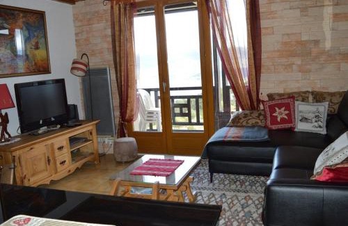 Les Angles Apartamento | Appartement T3 au calme avec cheminée, balcon et cuisine équipée - FR-1-593-19