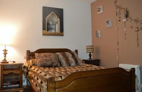 Les Angles Apartamento | Appartement T3 au calme avec cheminée, balcon et cuisine équipée - FR-1-593-19