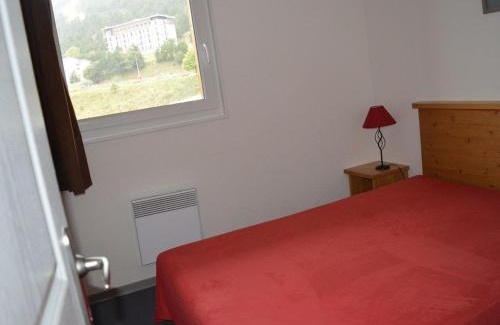 Les Angles Apartamento | Appartement T3 au pied des pistes avec balcon et parking couvert - 2 chambres, 6 couchages - FR-1-593-56