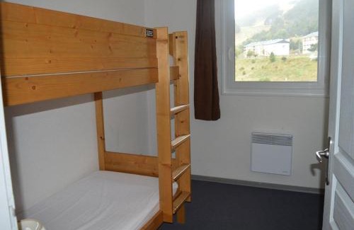 Les Angles Apartamento | Appartement T3 au pied des pistes avec balcon et parking couvert - 2 chambres, 6 couchages - FR-1-593-56