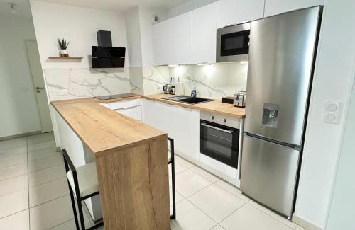 Hopitaux-Facultes Apartamento | Appartement T3 moderne et cosy, à Hopitaux-Facultés