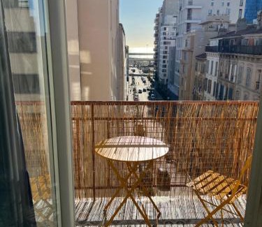 La Villette Apartamento | Appartement T3 Traversant 53m2 Marseille vue mer
