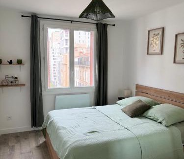 La Villette Apartamento | Appartement T3 Traversant 53m2 Marseille vue mer
