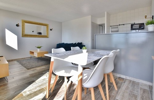 Grosseto-Prugna Apartamento | Appartement Terrase vue Mer, Proximité des Plages et Commerces