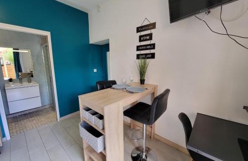 Lamalou-les-Bains Apartamento | Appartement tout équipé avec terrasse à 600m du centre thermal