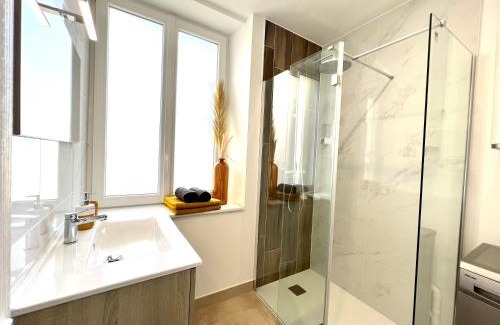 Miribel Apartamento | Appartement ~ Un Lundi au Soleil~ à 15 min de Lyon