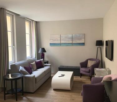 Notre-Dame Apartamento | Appartement Versailles quartier Notre Dame au pied du Chateau avec Parking