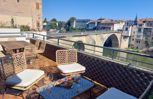 Villeneuve-sur-Lot Apartamento | Appartement vue Lot dans Bastide