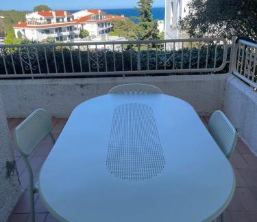 Llanca Apartamento | Appartement vue mer 5 minutes à pied de la plage - Draps et serviettes non fournis
