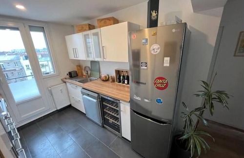 Clichy Apartamento | Appartement with balcony 20m to Champs-Élysées