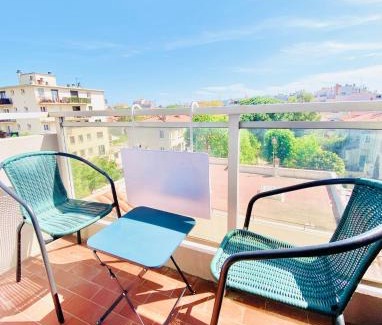 La Gare Apartamento | Appartement YELLOW proche de la gare de Perpignan