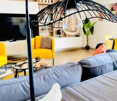 La Gare Apartamento | Appartement YELLOW proche de la gare de Perpignan