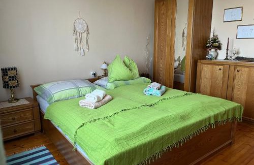 Rotfalva Casa | Appartement zum Grenzstein