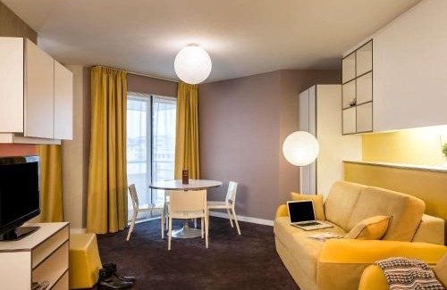 Republique–Point-du-Jour Hotel | AppartHotel Mercure Paris Boulogne