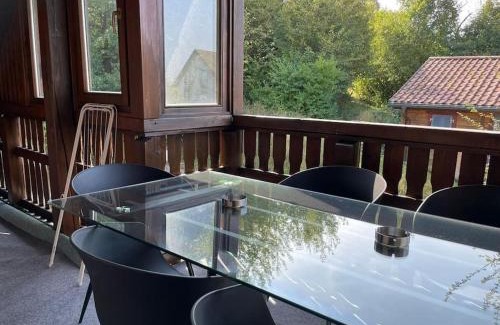 Hofheim in Unterfranken Apartamento | Appartio - Ferienwohnung "Dorfblick" Dachgeschoss - 6 Personen - Netflix - Waschmaschine