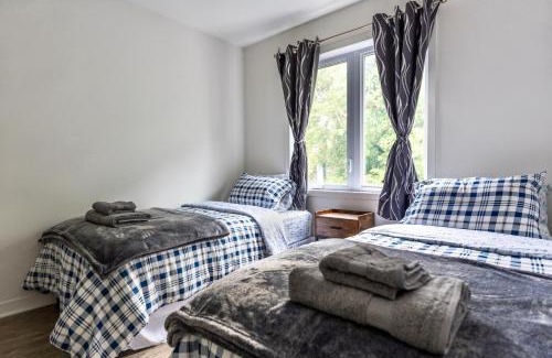 Laval-des-Rapides Apartamento | Appartment 2BR 4 beds AC wi-Fi Smart TV FreeParking