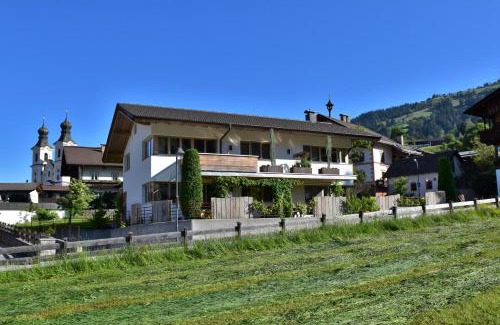 Hopfgarten Markt Apartamento | Appartment Bichler
