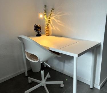 Krefeld Apartamento | Appartment Florida Nähe Düsseldorf, Messe, HBF, City, WIFI, HELIOS Hospital
